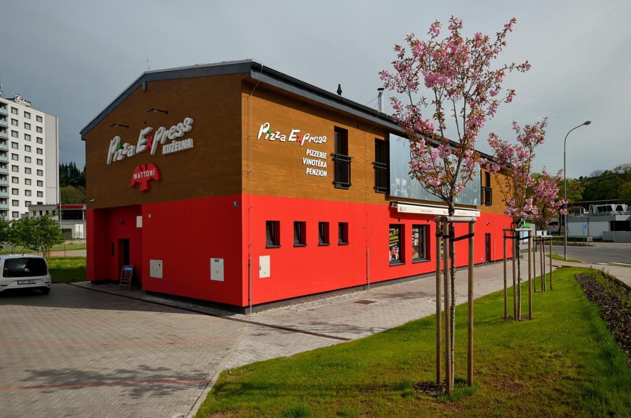 Penzion Kuzelna Trutnov Exterior photo